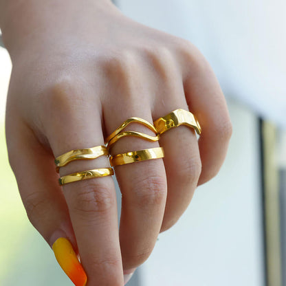 Leiannora | Love Ring 18K Gold