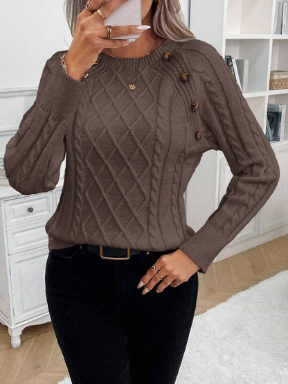 LISA - CABLE KNIT SWEATER