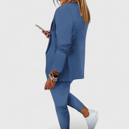 Sarynthi | Sophisticated Suit