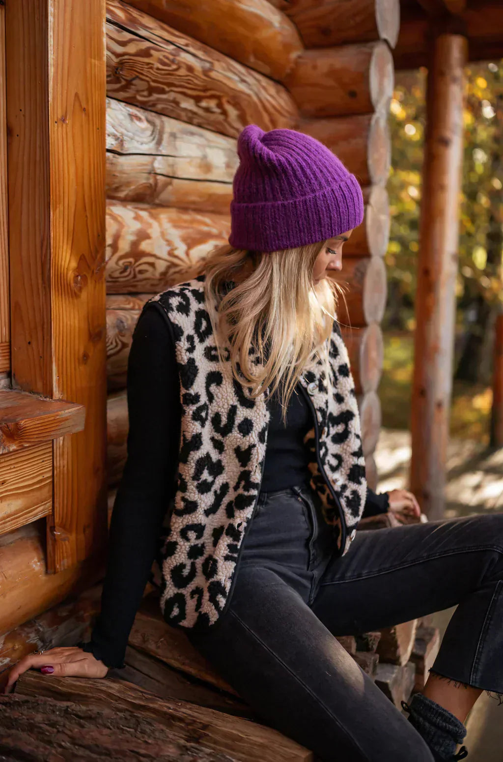 ROANNE - BOLD FELINE CHIC VEST