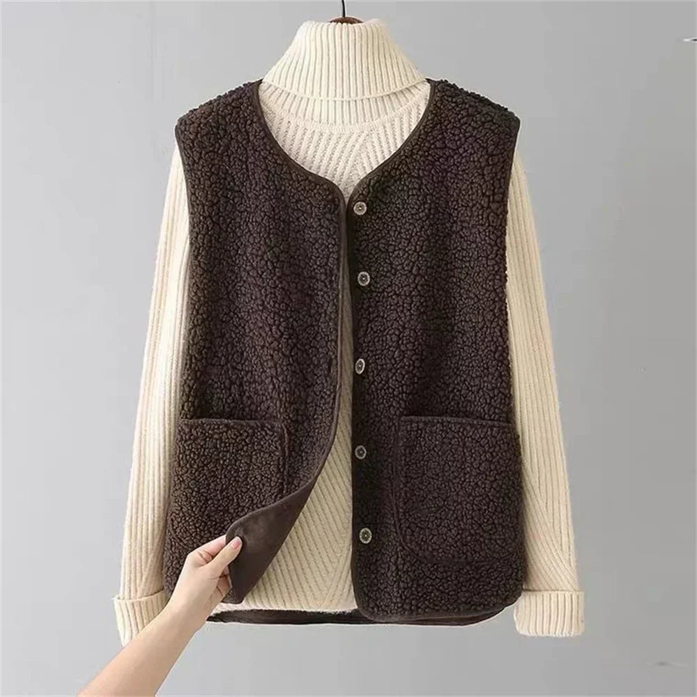 AMANDA – COZY BUTTON-UP VEST