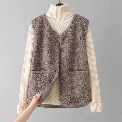 AMANDA – COZY BUTTON-UP VEST