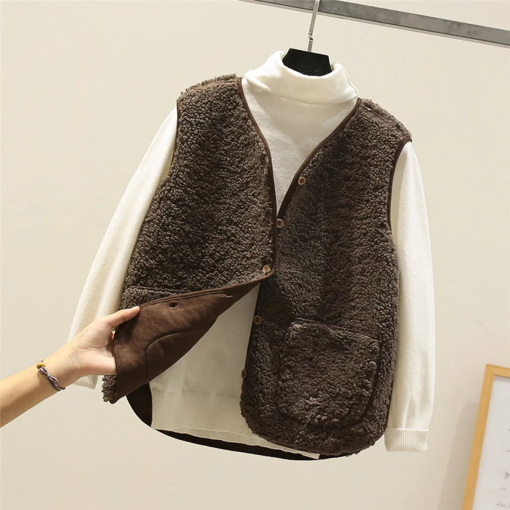 AMANDA – COZY BUTTON-UP VEST