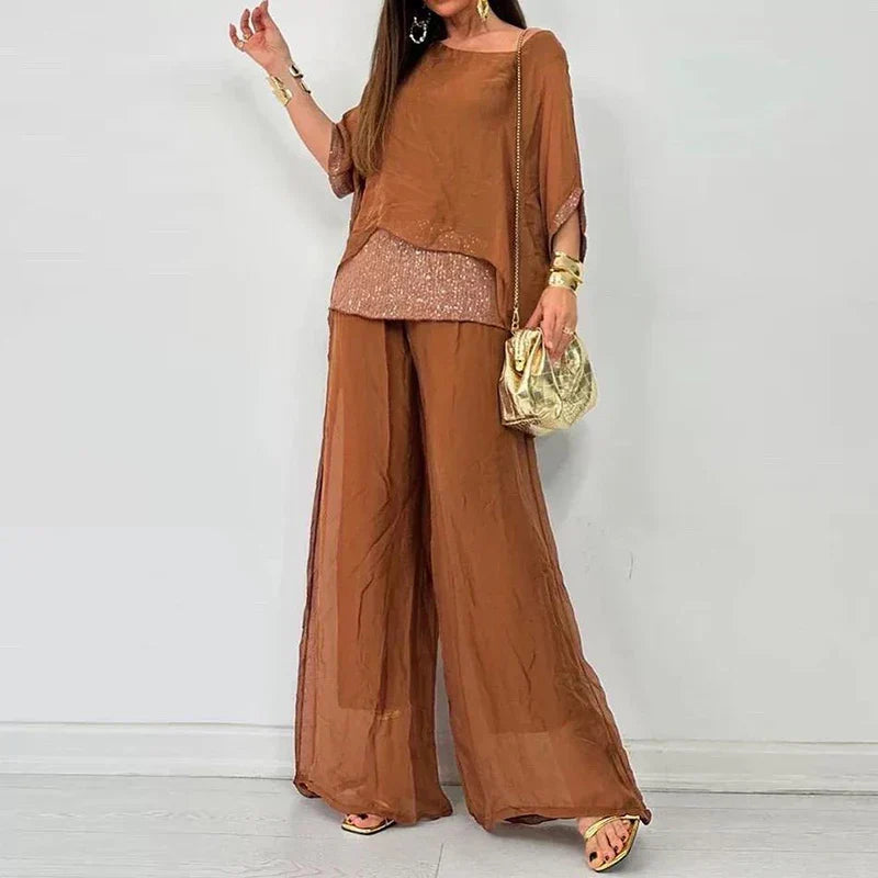 ANIA - LIGHTWEIGHT TWO-PIECE OUTFIT