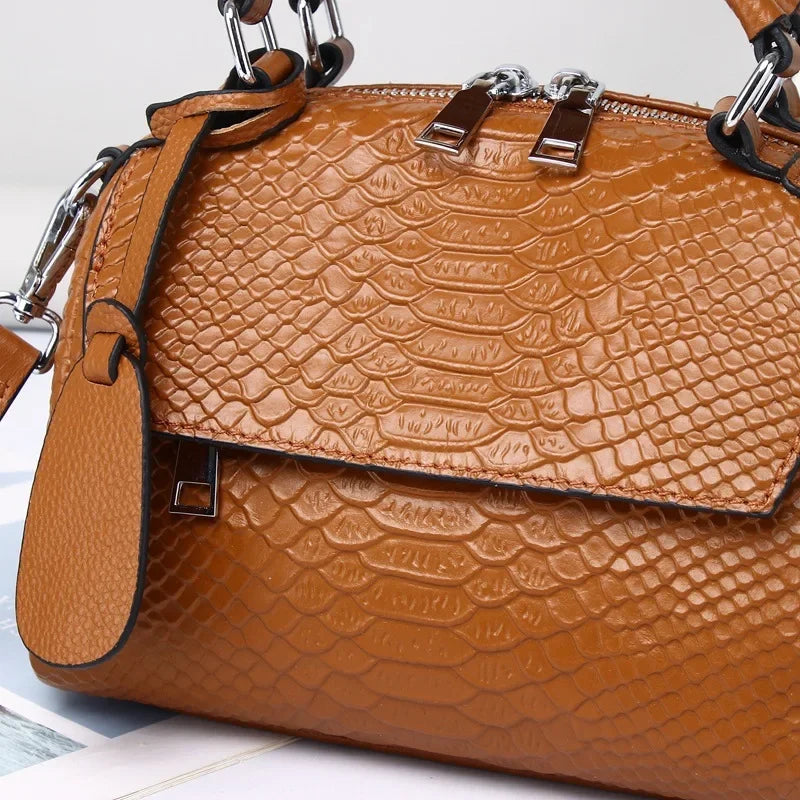 Amara - Compact Bag