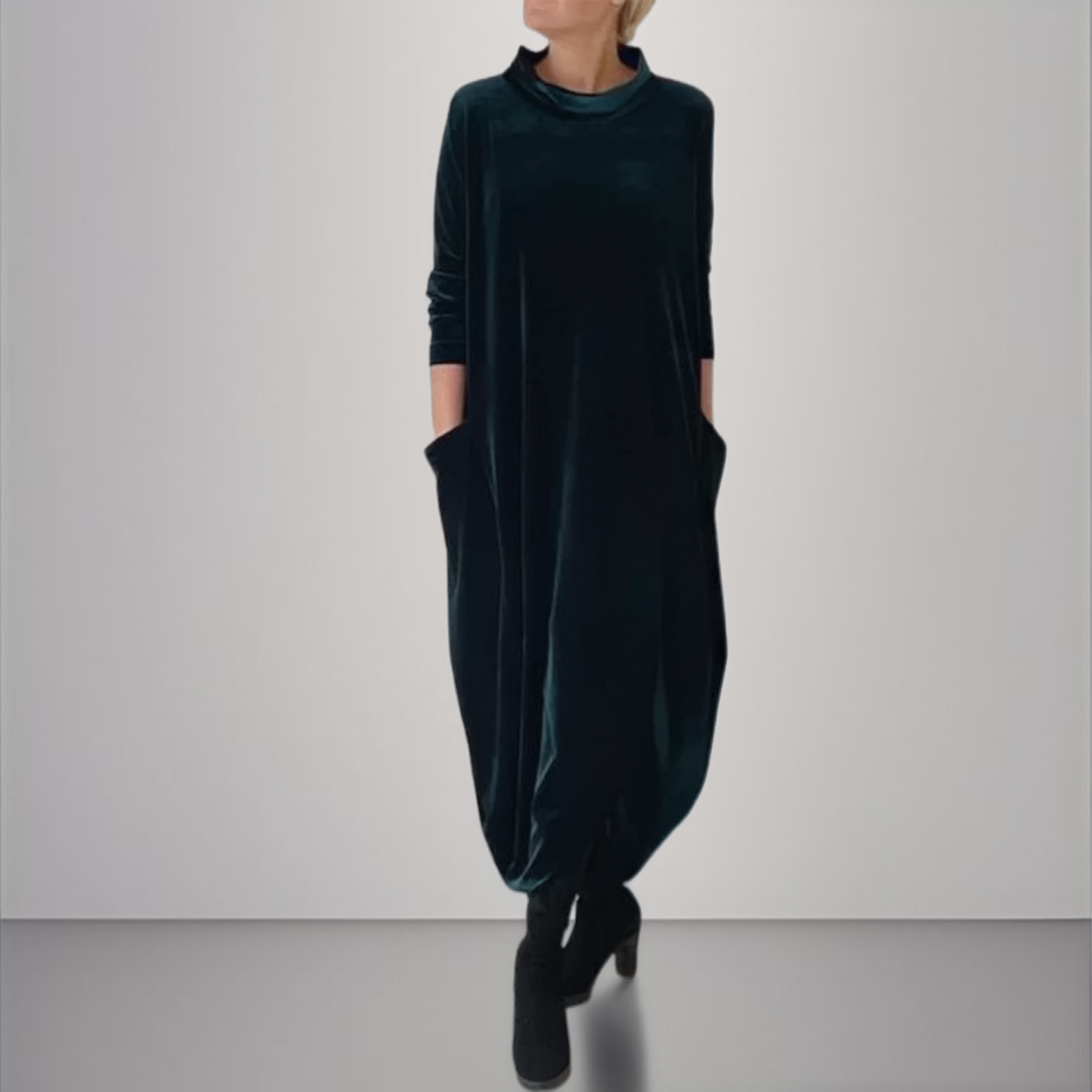 Velvet Elegant Maxi Dress