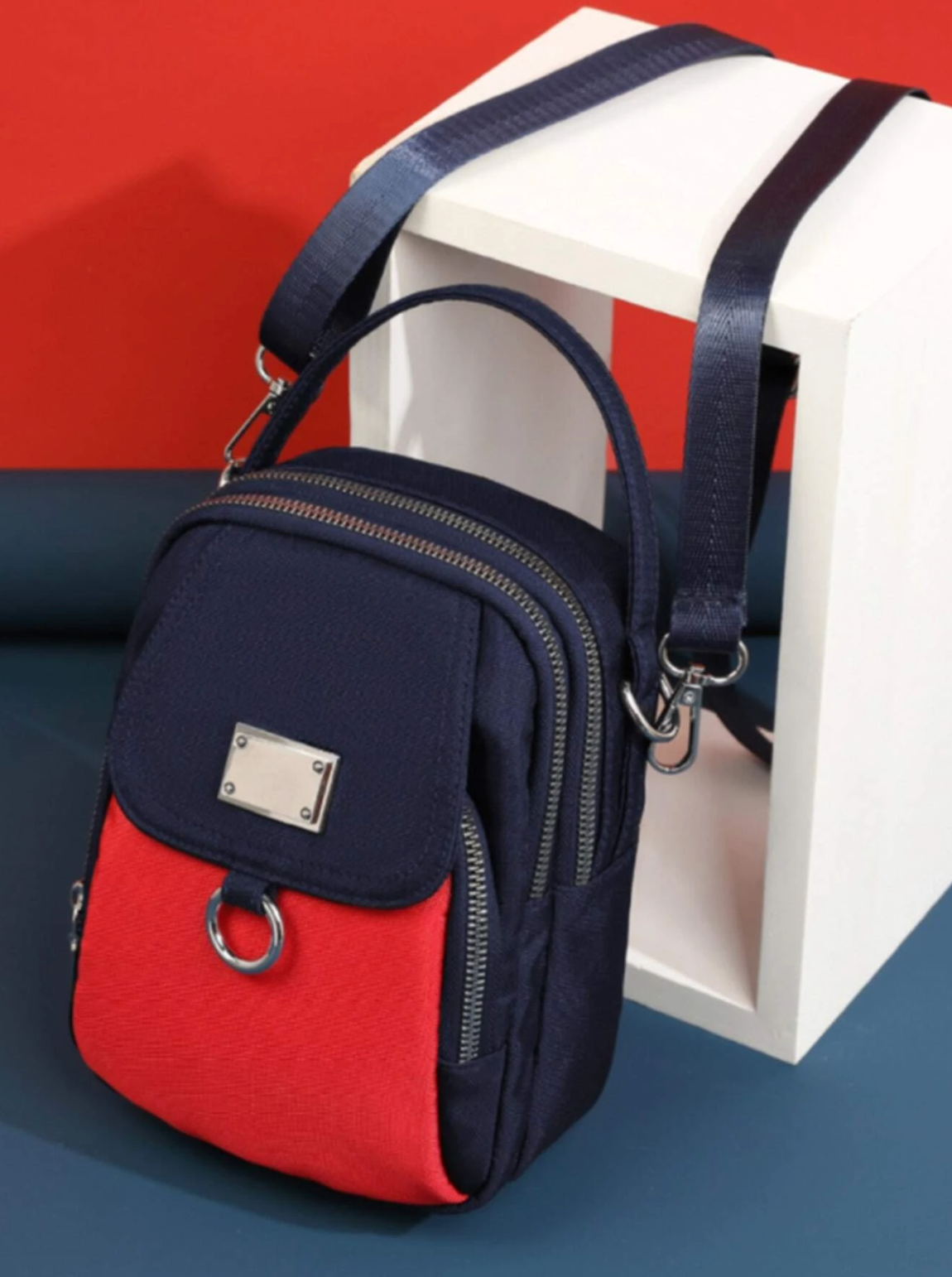 ASPEN - ALL ESSENTIALS SHOULDER BAG